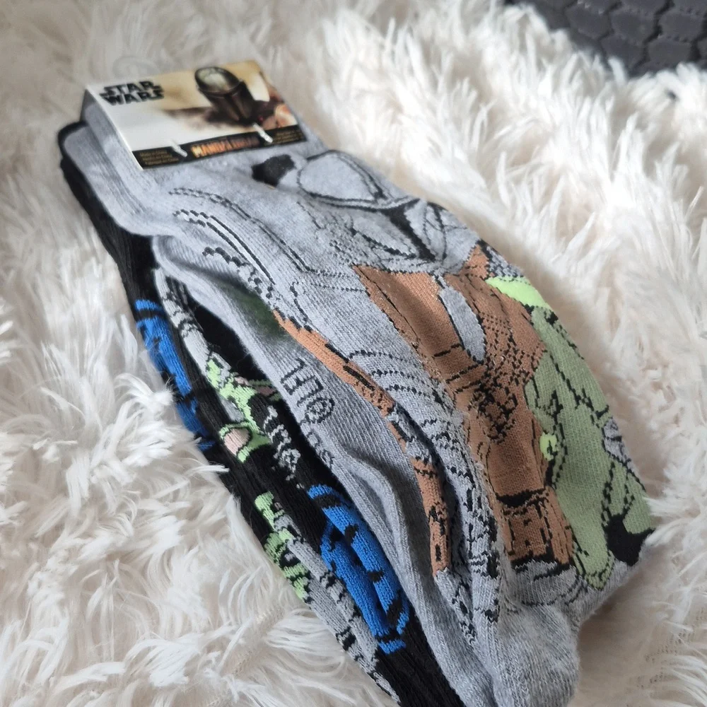 2 Pair Disney Star Wars Mandalorian Unisex Socks Sz 6-12 NEW
